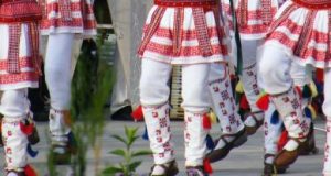 Călușari din Kenya pe scena Galei Culturale Internaționale de la București