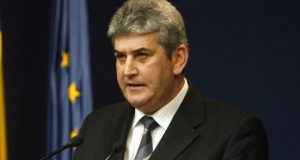 Gabriel Oprea nu demisionează din funcțiile deținute