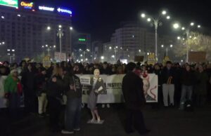 A cincea zi de proteste: „Deficitul bugetar la corupți în buzunar”, „Justiție, nu corupție”