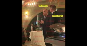 După ce a adoptat OUG care taie-n carnea vie a bugetarilor, Bolojan a petrecut cu băieții până după miezul nopții